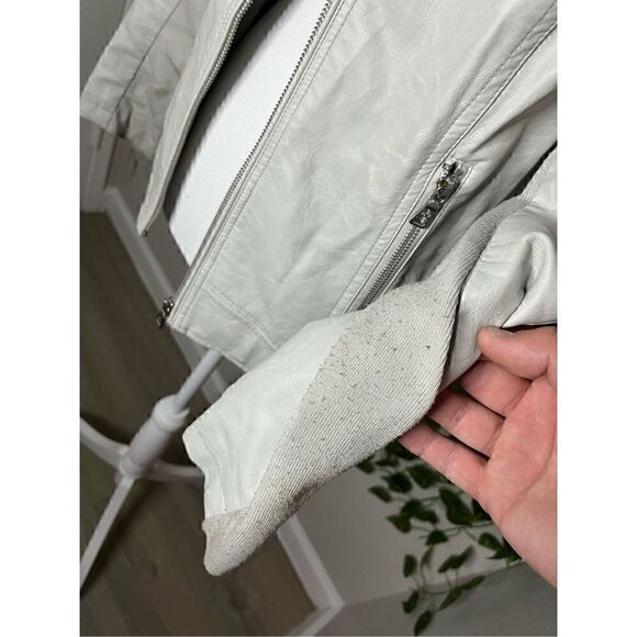 Sam Edelman White Cream Full Zip Faux Leather Biker Jacket Size Small - Picture 7 of 10